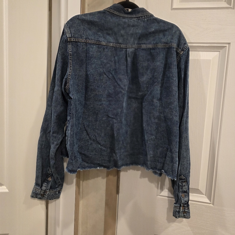 Denim Button-Up Jacket - Picture 4 of 4